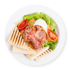 Bacon salad with mozzarella